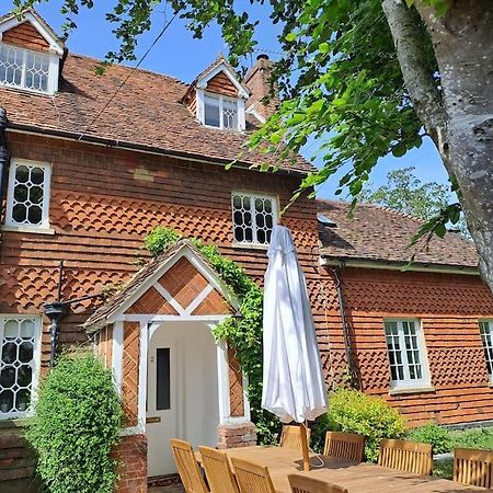 Holly Cottage, 2, Northbrook Park, Farnham-Up To 6 Adults 外观 照片